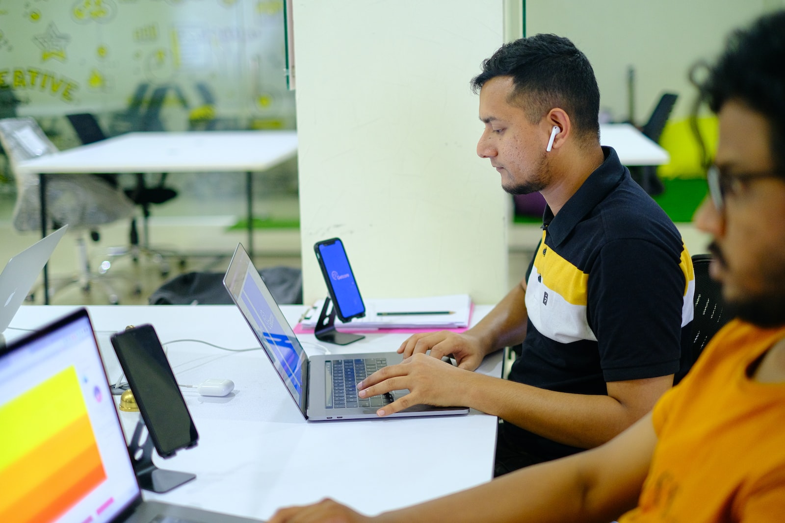 Red Flags To Look For In A Graphic Design Agency